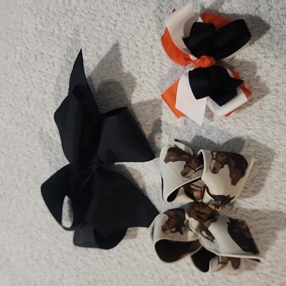 Lot of 3 boutique bows!